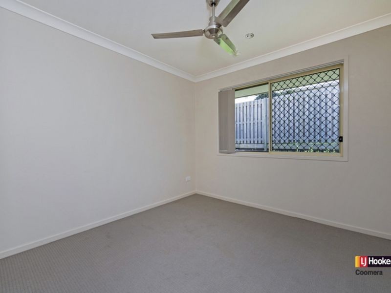 1/4 Barratt Street, Coomera QLD 4209