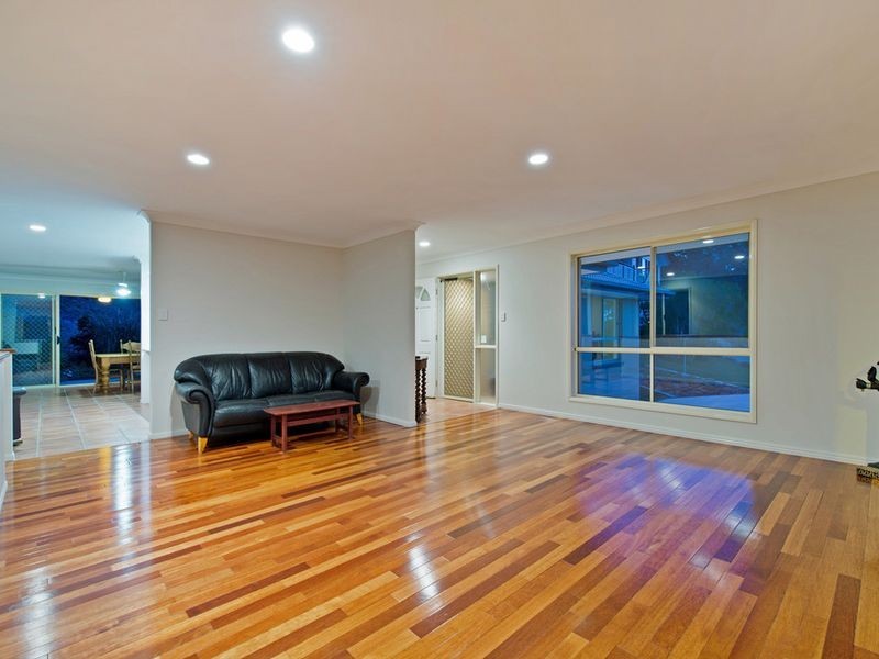 6 Hopman Court, Oxenford QLD 4210