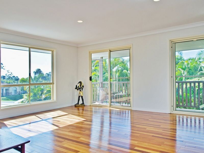 6 Hopman Court, Oxenford QLD 4210