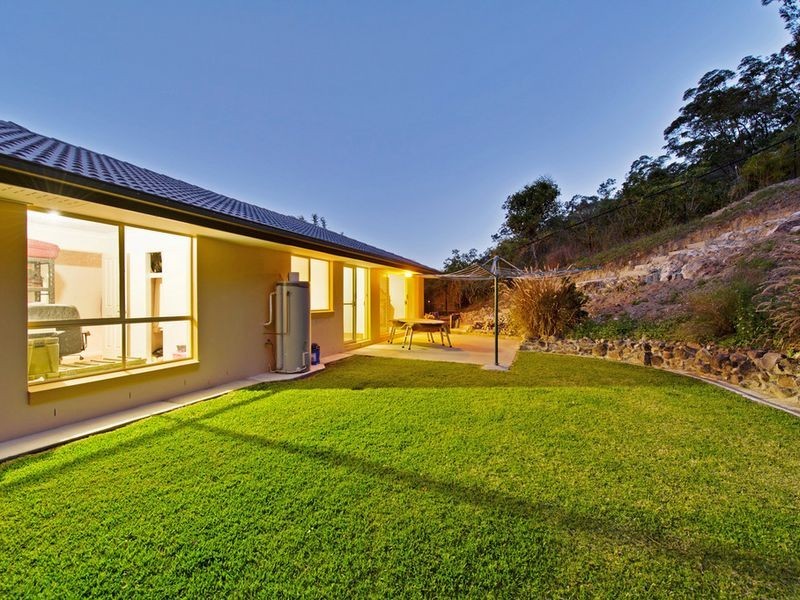 6 Hopman Court, Oxenford QLD 4210