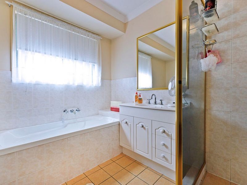 27 Amberwood Drive, Upper Coomera QLD 4209