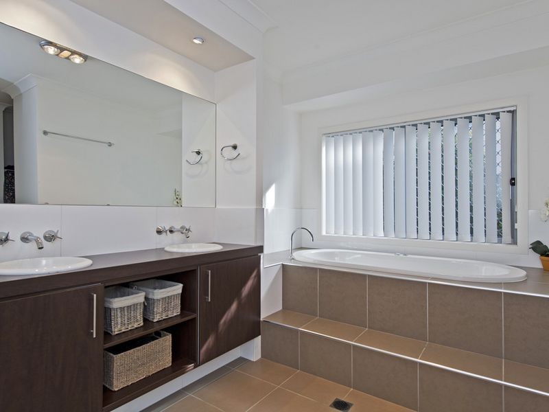 24 Nandina Court, Upper Coomera QLD 4209