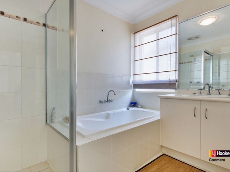 6 Rumbold Court, Upper Coomera QLD 4209