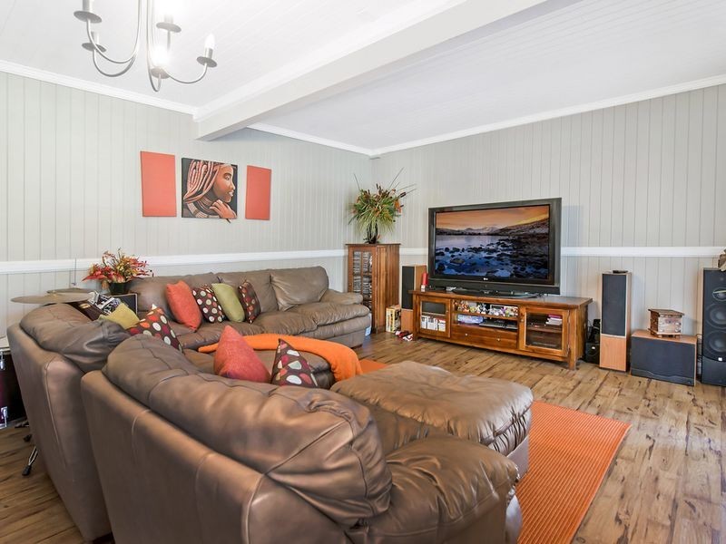 506 Cedar Creek Drive, Alberton QLD 4207