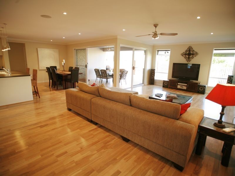 10 Crusade Court, Coomera Waters QLD 4209