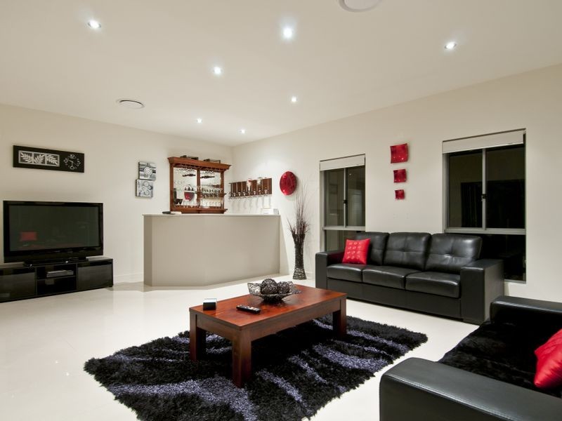 7 Sailaway Court, Coomera Waters QLD 4209