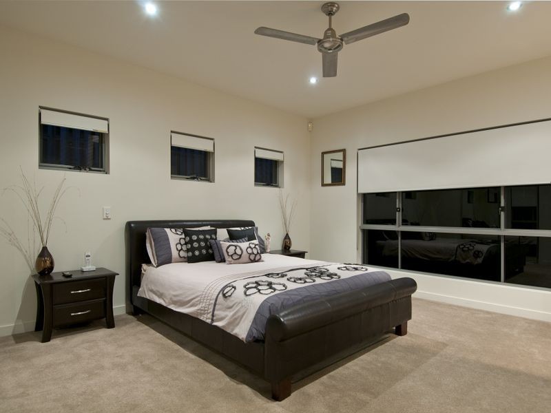 7 Sailaway Court, Coomera Waters QLD 4209