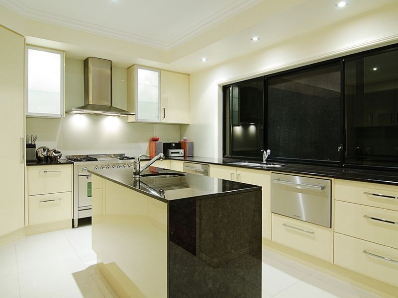 9 Veninde Lane, Coomera Waters QLD 4209