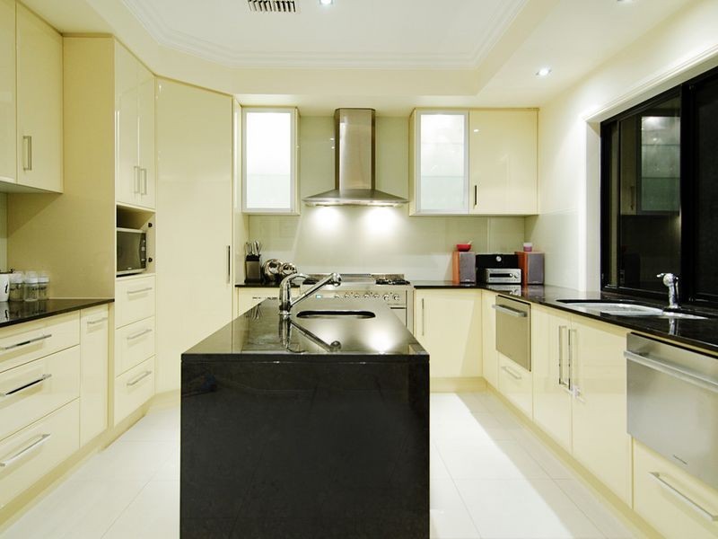 9 Veninde Lane, Coomera Waters QLD 4209