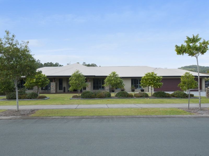 10 Lagoon Park Drive, Maudsland QLD 4210