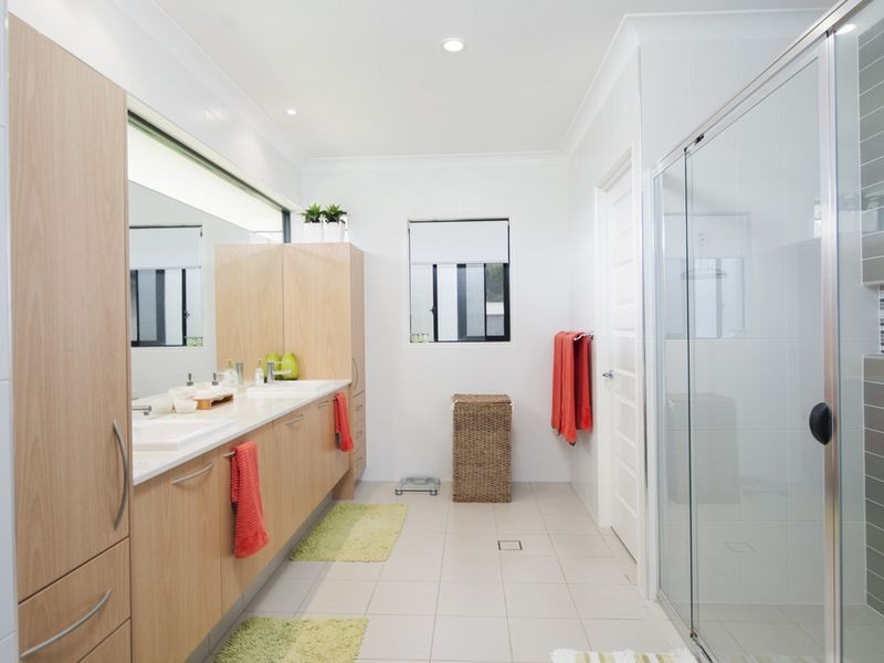 10 Lagoon Park Drive, Maudsland QLD 4210