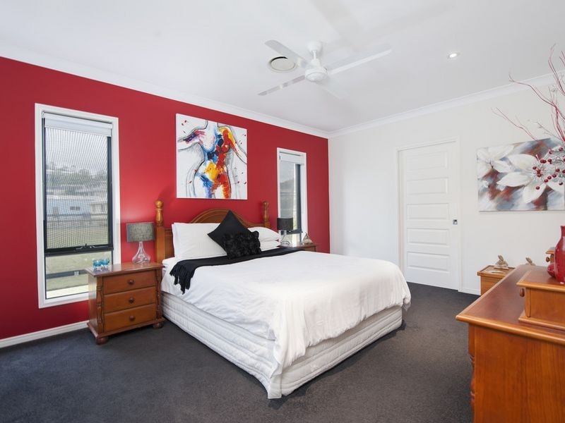 10 Lagoon Park Drive, Maudsland QLD 4210