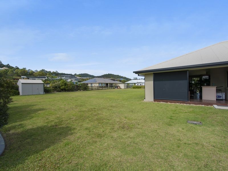 10 Lagoon Park Drive, Maudsland QLD 4210