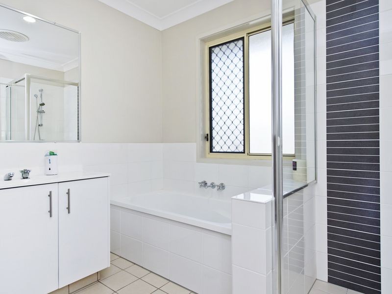 28 Greenleaf Street, Upper Coomera QLD 4209