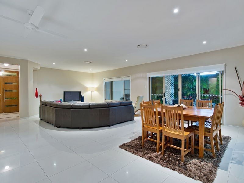 16 Rainbow Circuit, Coomera Waters QLD 4209