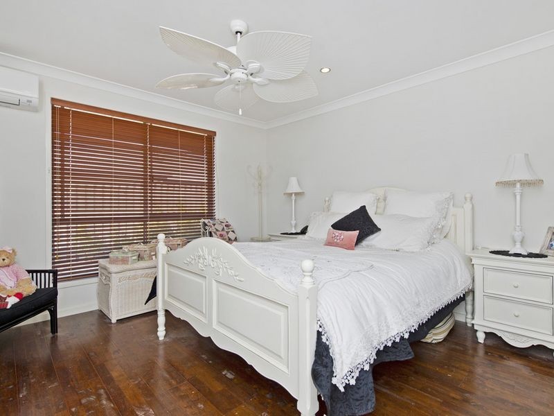 6 Dubuji Lane, Coomera QLD 4209