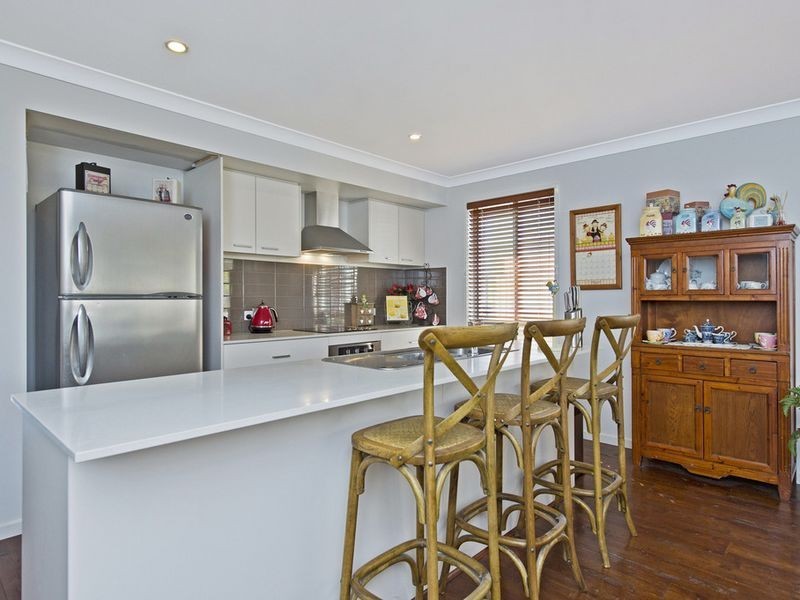 6 Dubuji Lane, Coomera QLD 4209