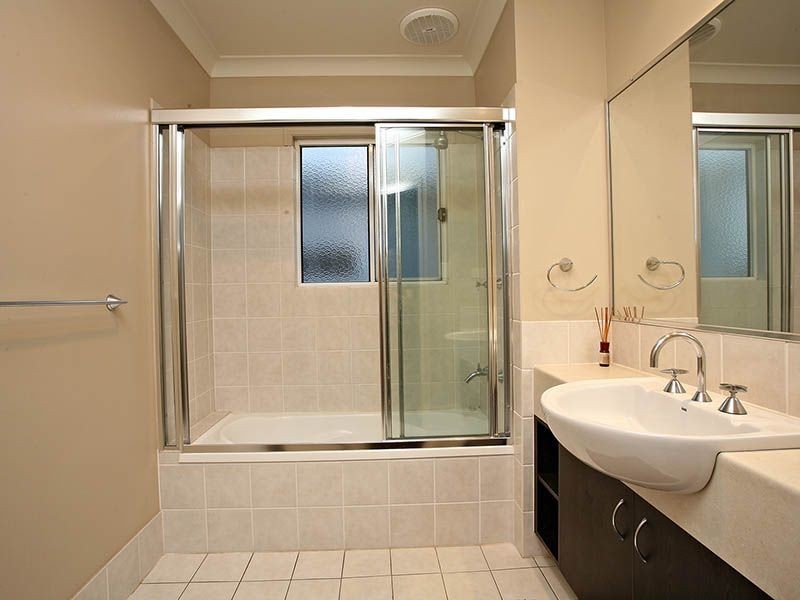 76/1 Sauvignon Parade, Upper Coomera QLD 4209