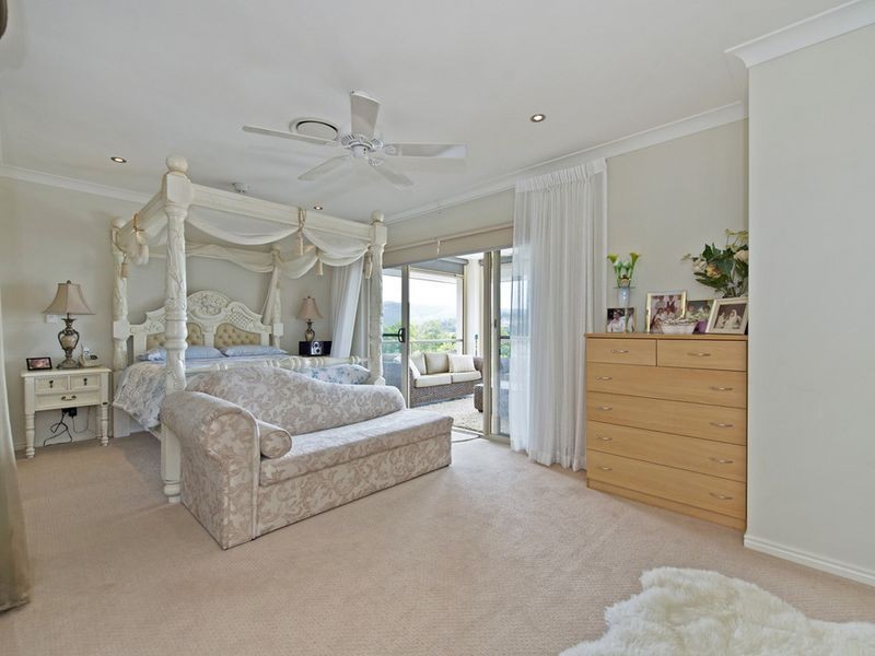 9 Greenacre Way, Maudsland QLD 4210