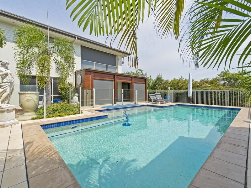9 Greenacre Way, Maudsland QLD 4210