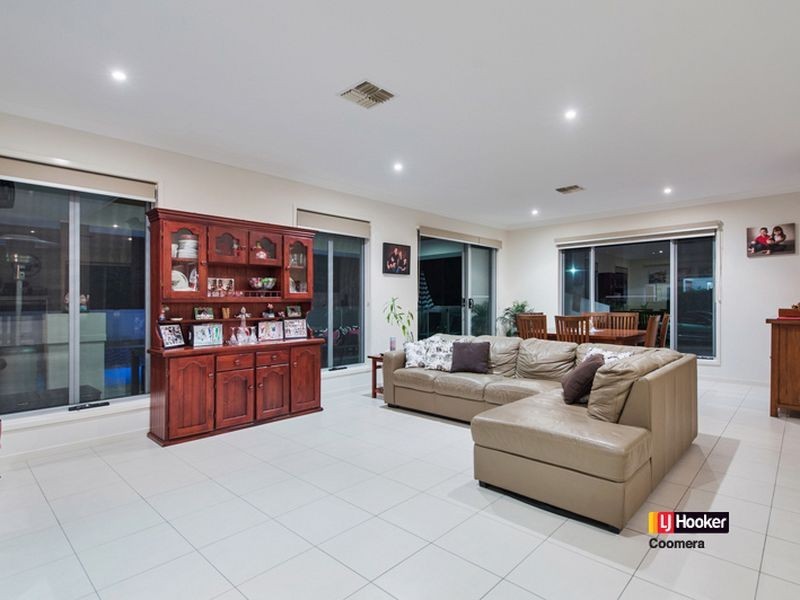 18 Rose Valley Drive, Upper Coomera QLD 4209