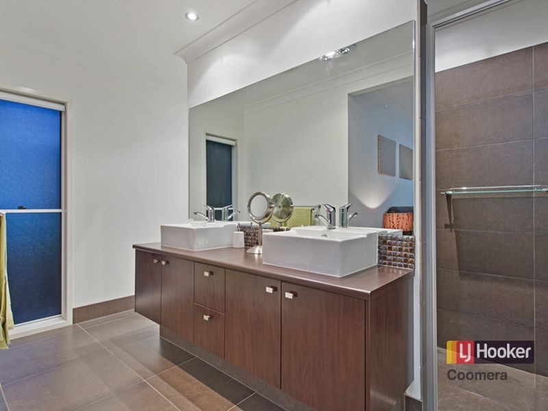 26 Rainbow Circuit, Coomera Waters QLD 4209