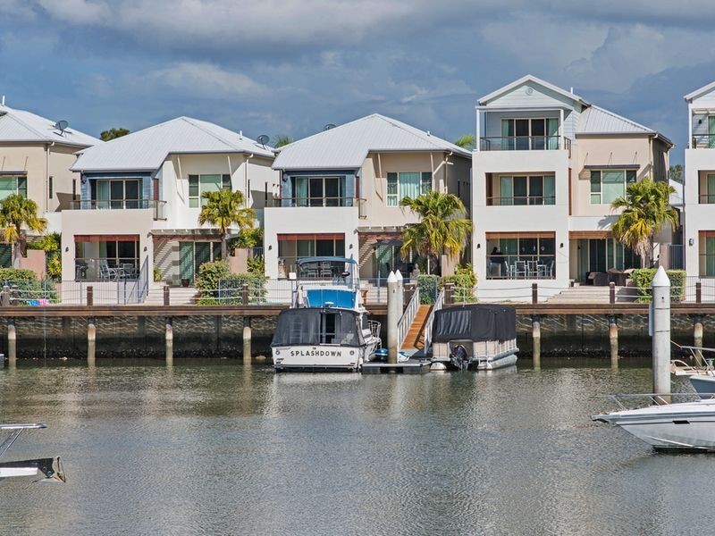 42 Brindabella Close, Coomera Waters QLD 4209