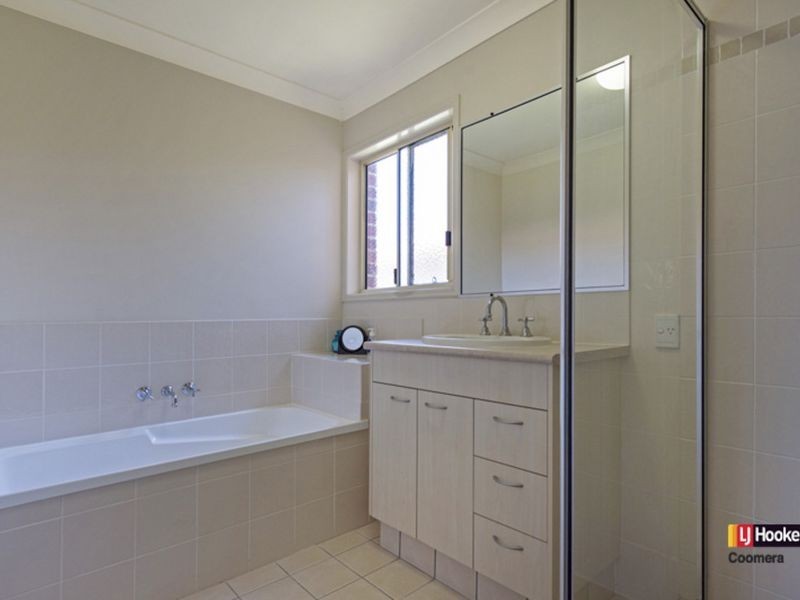 10 Dean Court, Upper Coomera QLD 4209