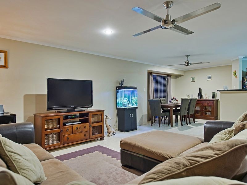 4 Dine Court, Upper Coomera QLD 4209