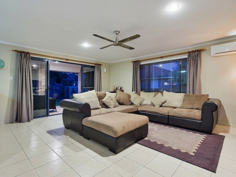 4 Dine Court, Upper Coomera QLD 4209