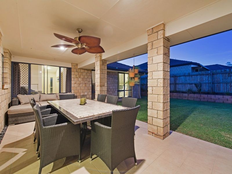 4 Dine Court, Upper Coomera QLD 4209