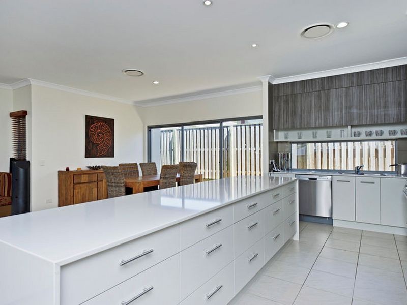 6 Orlando Drive, Coomera QLD 4209