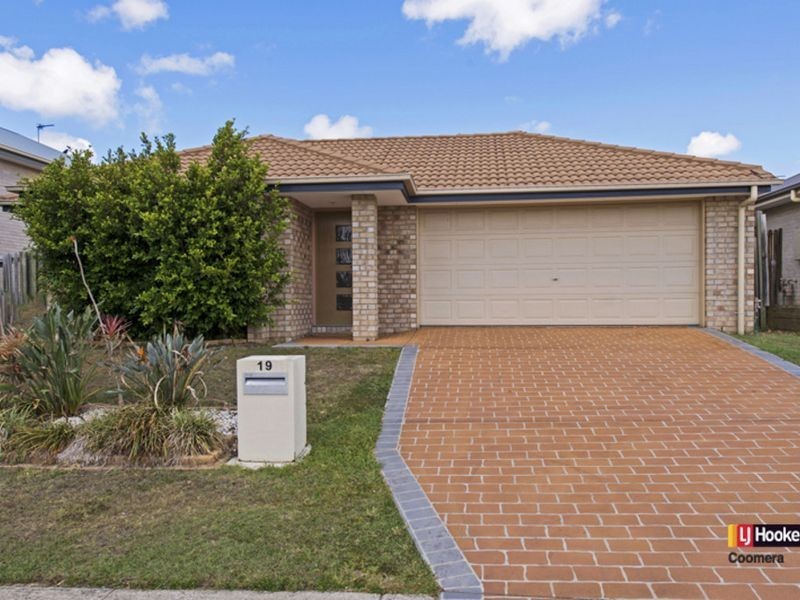 19 Moonie Drive, Coomera QLD 4209