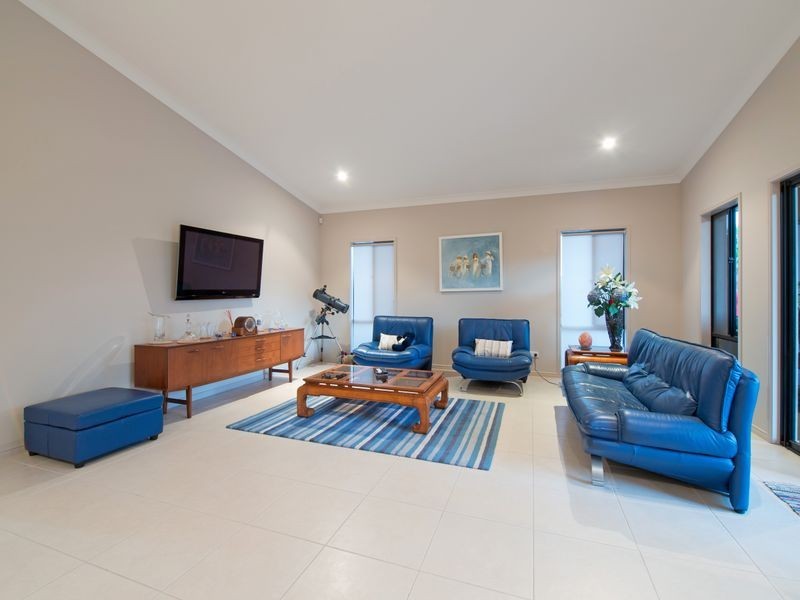 16 Abercrombie Crescent, Upper Coomera QLD 4209