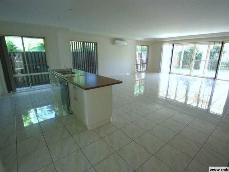 10 Cessna Street, Upper Coomera QLD 4209
