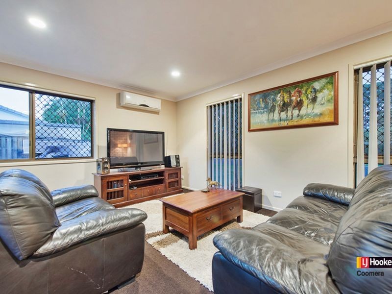 33 Lancelin Drive, Mermaid Waters QLD 4218