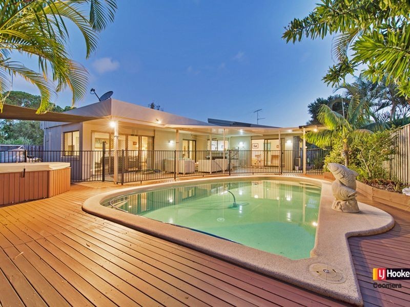 33 Lancelin Drive, Mermaid Waters QLD 4218