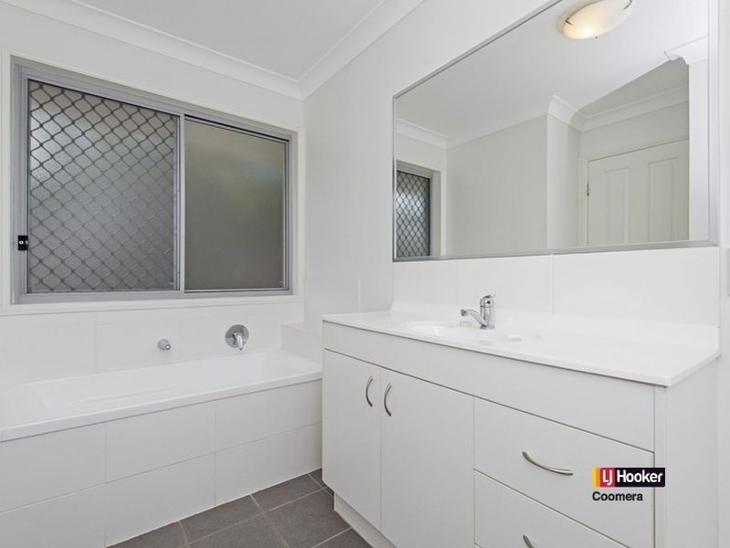 4 Daintree Drive, Coomera QLD 4209