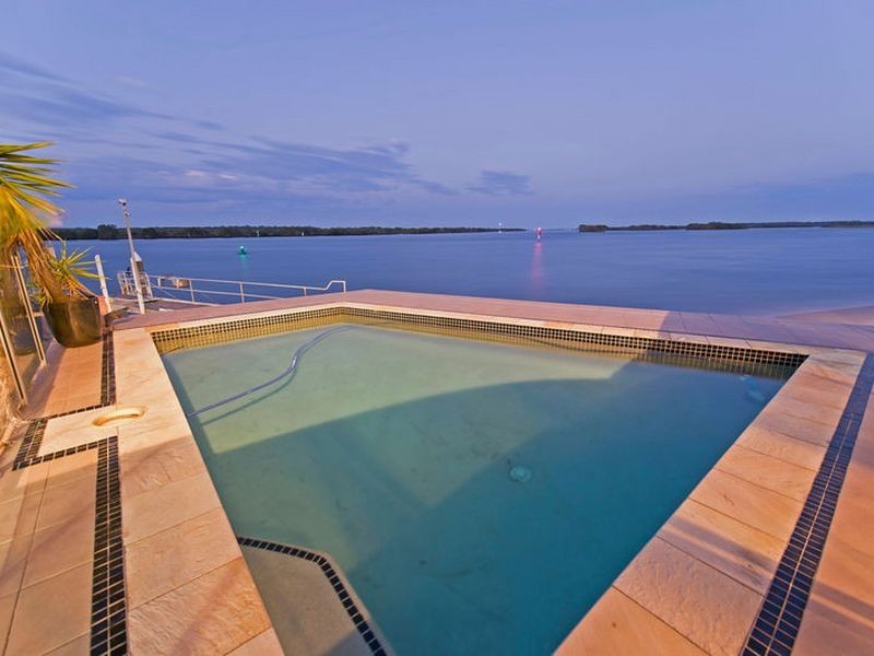 36 Esplanade, Jacobs Well QLD 4208