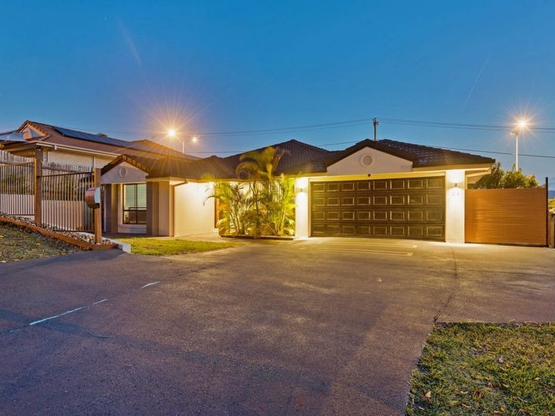 35 Maui Crescent, Oxenford QLD 4210