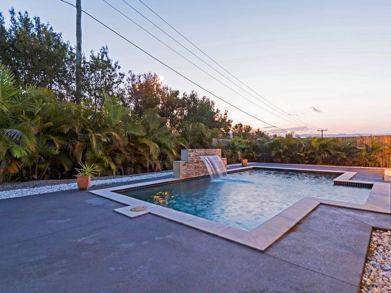 35 Maui Crescent, Oxenford QLD 4210