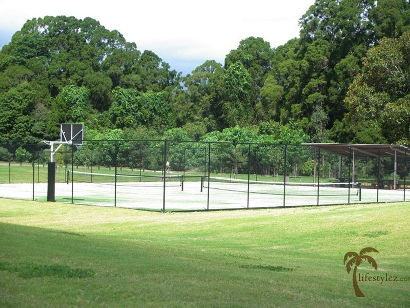 4 Greenacre Way, Maudsland QLD 4210