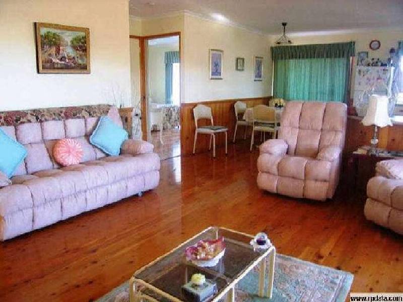 6 Emperor Dr, Abbotsford QLD 4670
