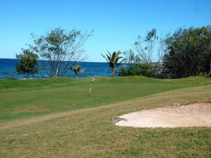 61 Bisdee Street, Coral Cove QLD 4670