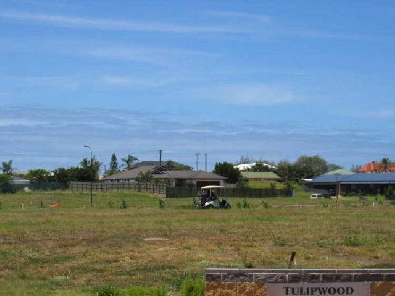 30 Bisdee Street, Coral Cove QLD 4670