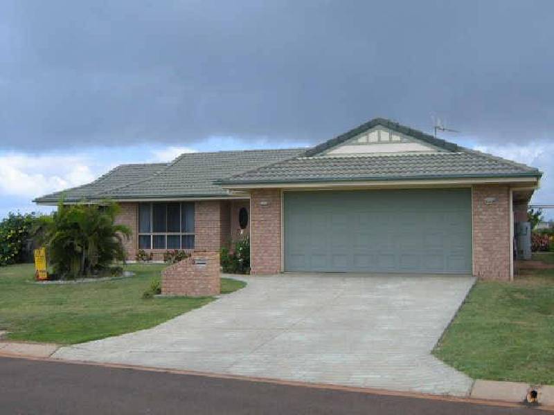 9 Belmonte Drive, Coral Cove QLD 4670