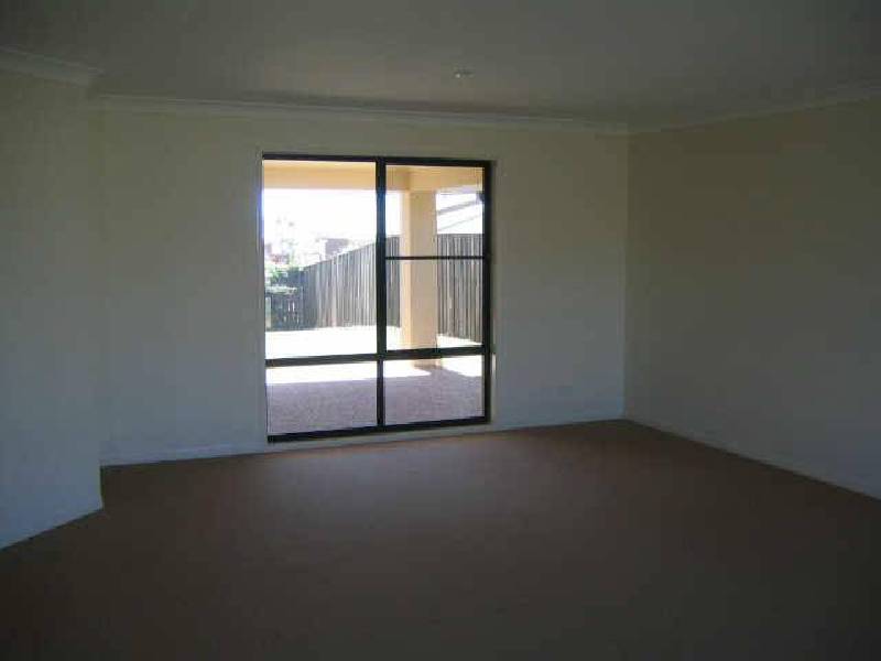 8 breeze drive, Bargara QLD 4670