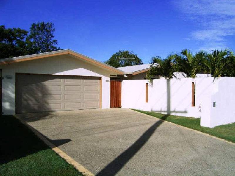 4 Trevors road, Bargara QLD 4670