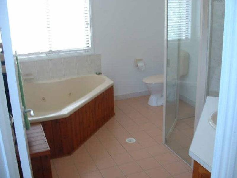 Coral Cove QLD 4670