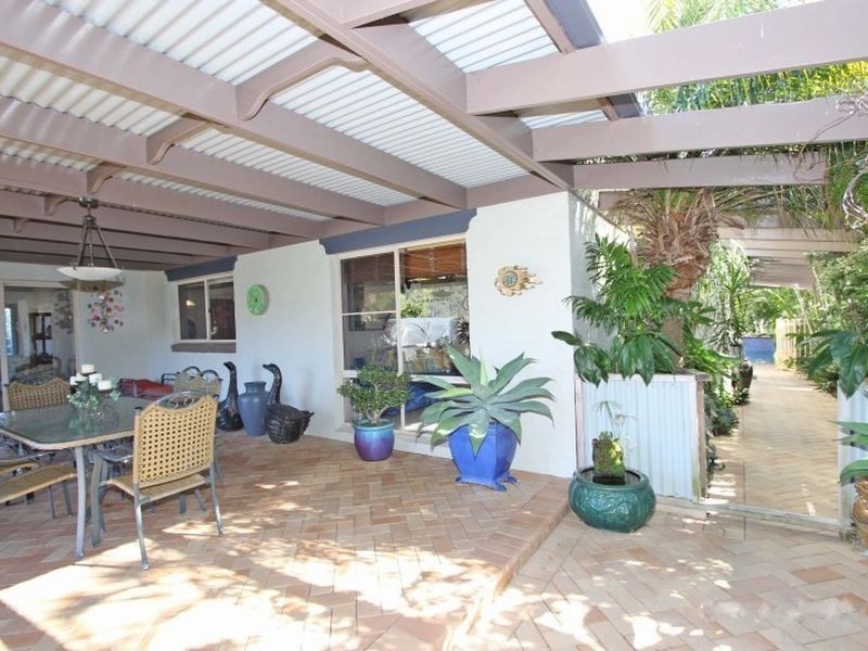 22 Cook Drive, South West Rocks NSW 2431